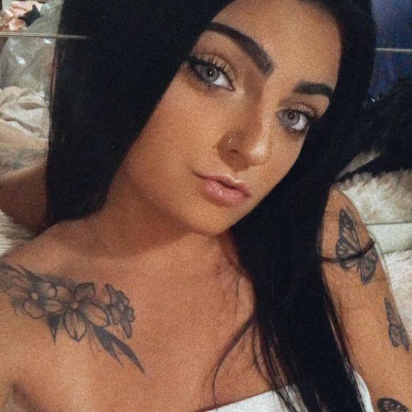 Meet your Posher, Alex - Picture 1 of 1